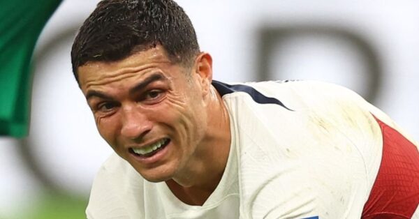 Read more about the article Cristiano Ronaldo criticado por gesto obsceno: “Mau perder desde miúdo”