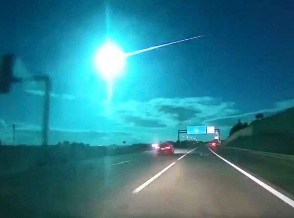 Read more about the article (Videos) Clarão que esta noite foi visto em Portugal, terá sido um Meteorito