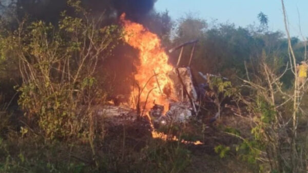 Read more about the article Dois mortos após queda de helicóptero que se incendiou em Pernambuco