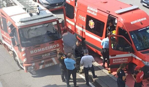 Read more about the article Criança em estado grave ao ficar presa em escadas rolantes de shopping em Matosinhos